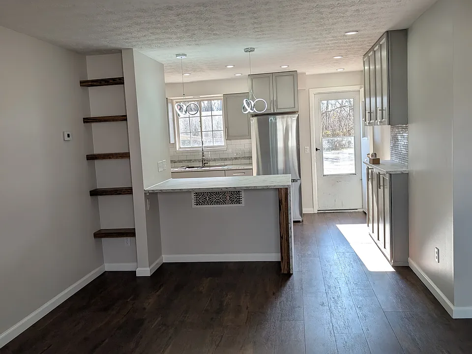 418 Woodard Ave