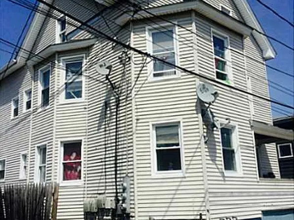 21 Warren St, Providence, RI 02907