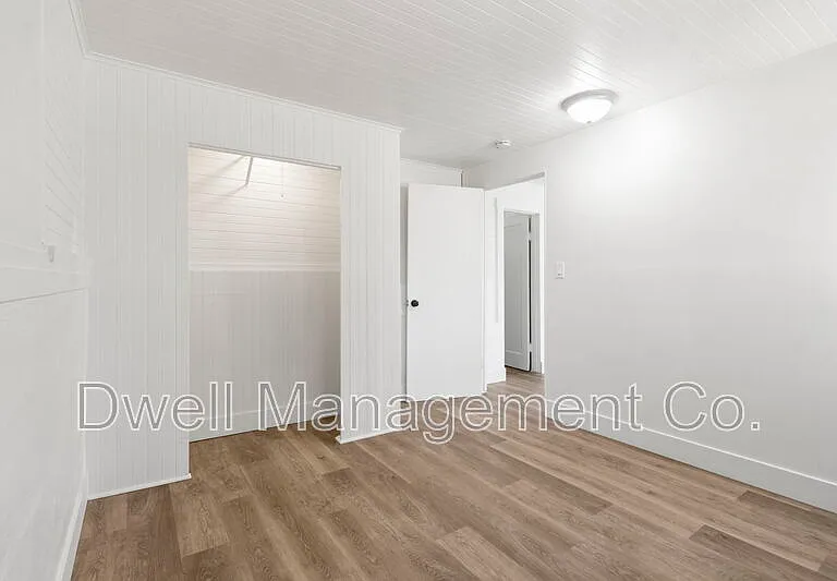 4535 Upland St — Photo 3