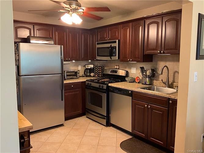 1st image of 183 Country Club Ln