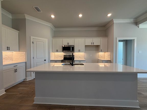 3rd image of 460 Natureview Way