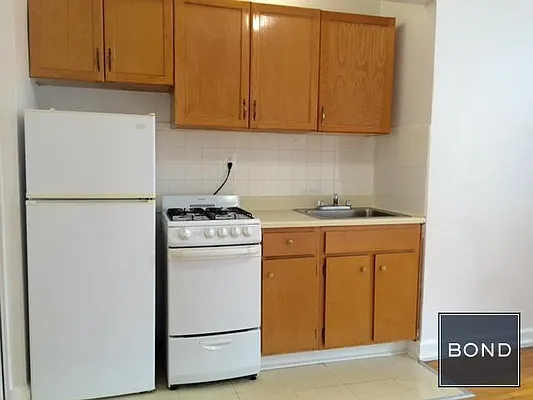 Rented by Bond New York | media 19