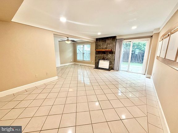 2nd image of 5439 Richenbacher Ave