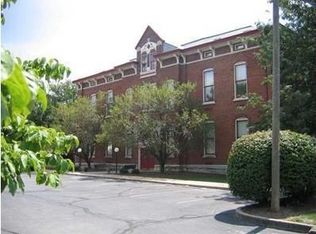714 Buchanan St APT 10, Indianapolis, IN