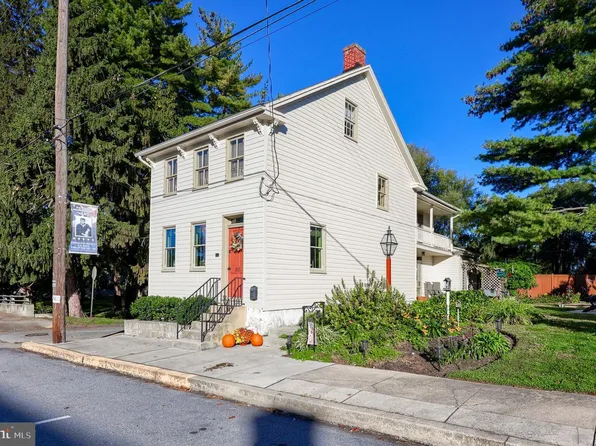 200 E Market St, Marietta, PA 17547