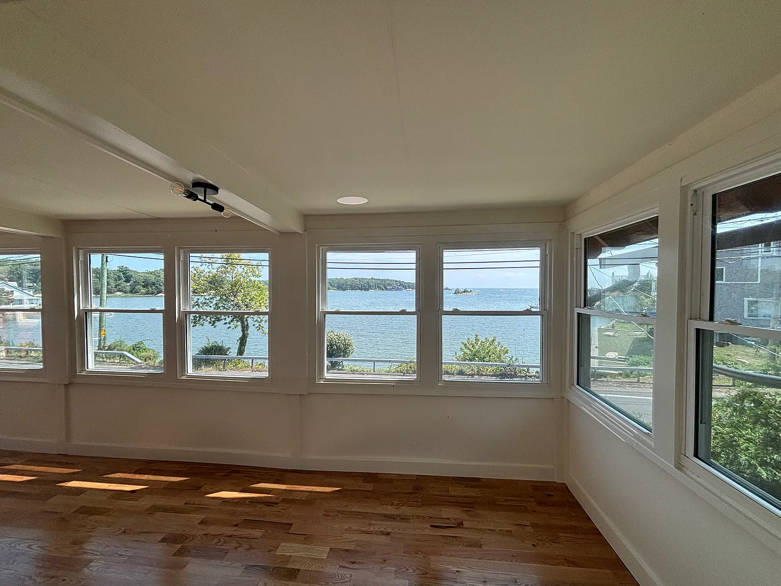 3 bed, 1500 sqft, $3,950 — Photo 3