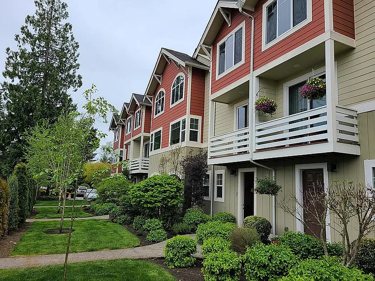 5299 Olympic Dr #H — Photo 2