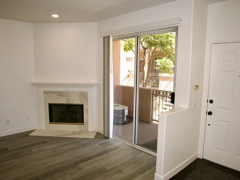 21834 S Vermont Ave #1 — Photo 12