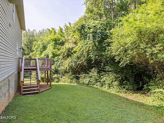4th image of 6819 Avensong Ln