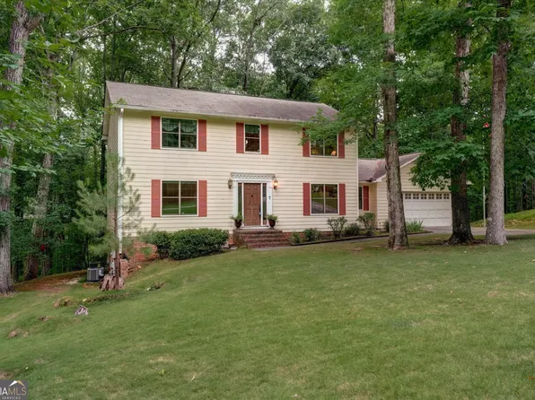1153 Wind Hill Ln SW, Marietta, GA 30064