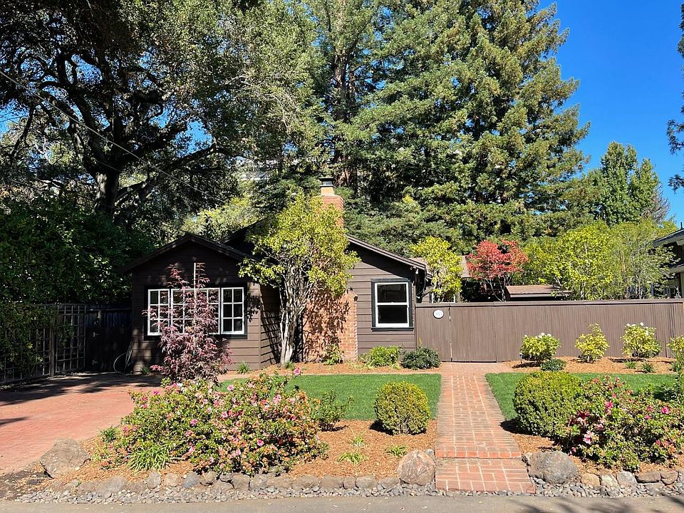 1st image of 939 Lee Dr