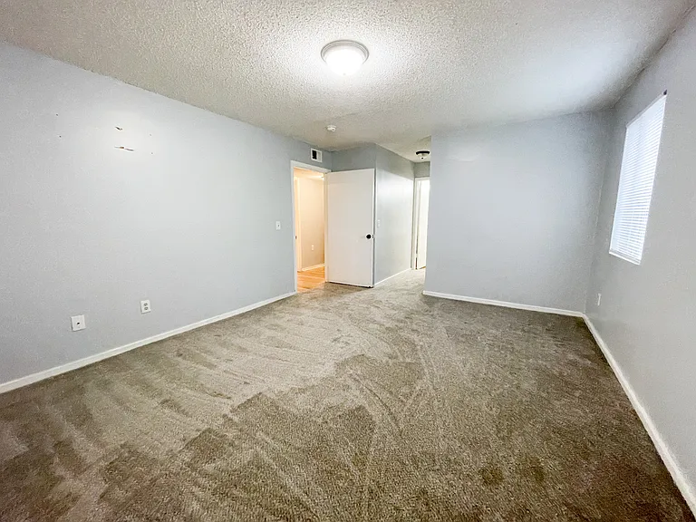 1208 Bush River Rd #A7 — Photo 12