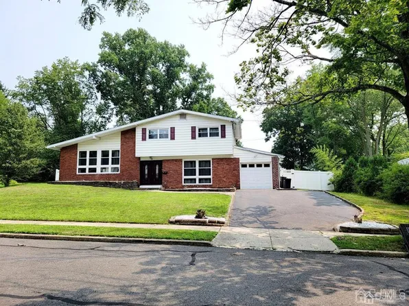 15 Colburn Rd, East Brunswick, NJ 08816