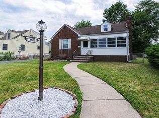 988 Clark Rd, North Brunswick, NJ 08902