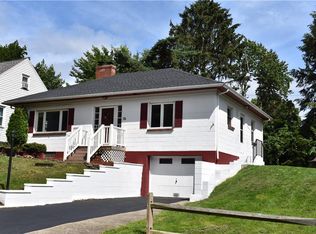 76 Highwood Rd, Rochester, NY 14609