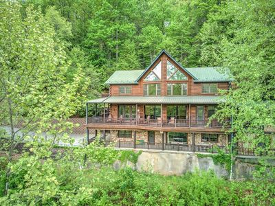 849 Riverside Dr, Bryson City, NC, 28789