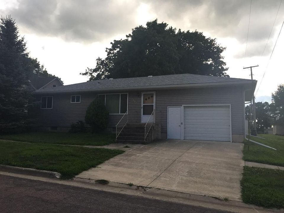 1st image of 308 S 2nd St