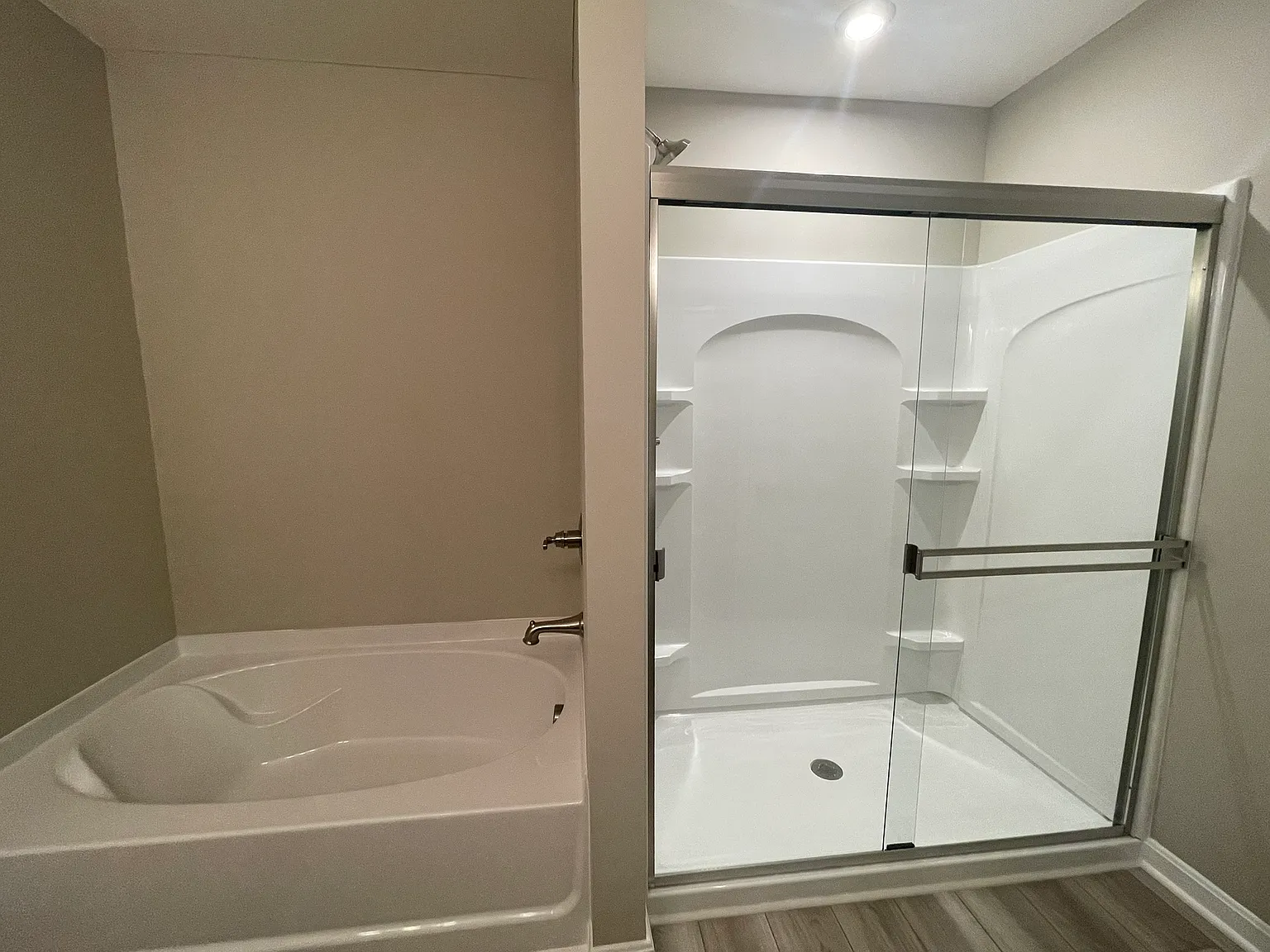 4 bed, 2256 sqft, $2,595 — Photo 4