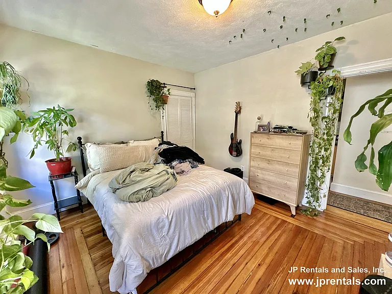 15 Germania St #3 — Photo 12