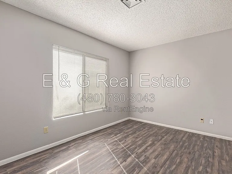 8651 N 107th Dr — Photo 20