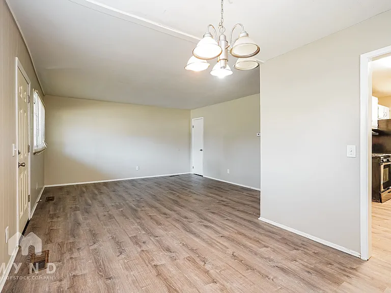 1327 Marble Dr — Photo 7