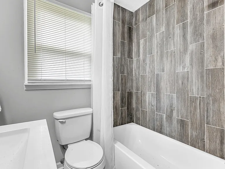 1134 Wright St — Photo 17