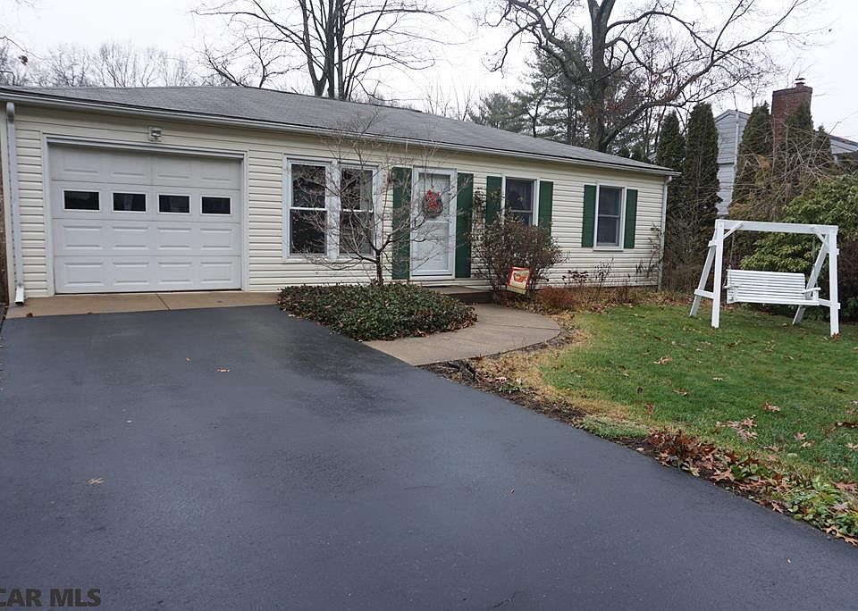 1st image of 436 Douglas Dr