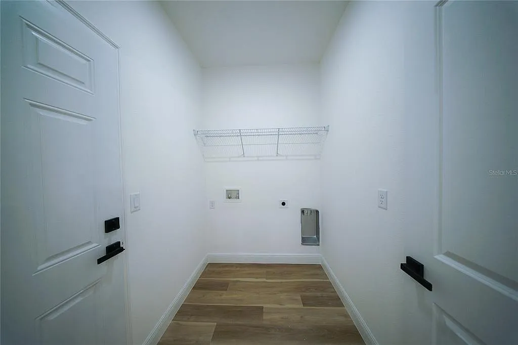 4 bed, 3.0 bath, 1865 sqft, $1,900 — Photo 4