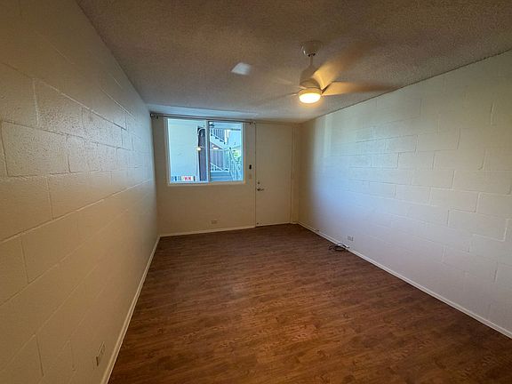 3rd image of 1650 Stillman Ln #104