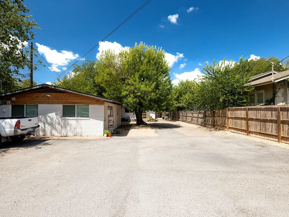 5210 Joe Sayers Ave #D