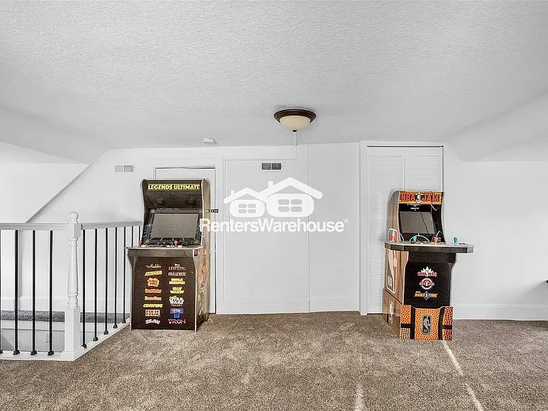 544 36th St #2 — Photo 13