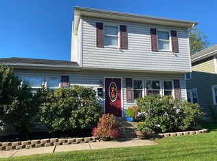 212 N Main St, Chalfont, PA 18914