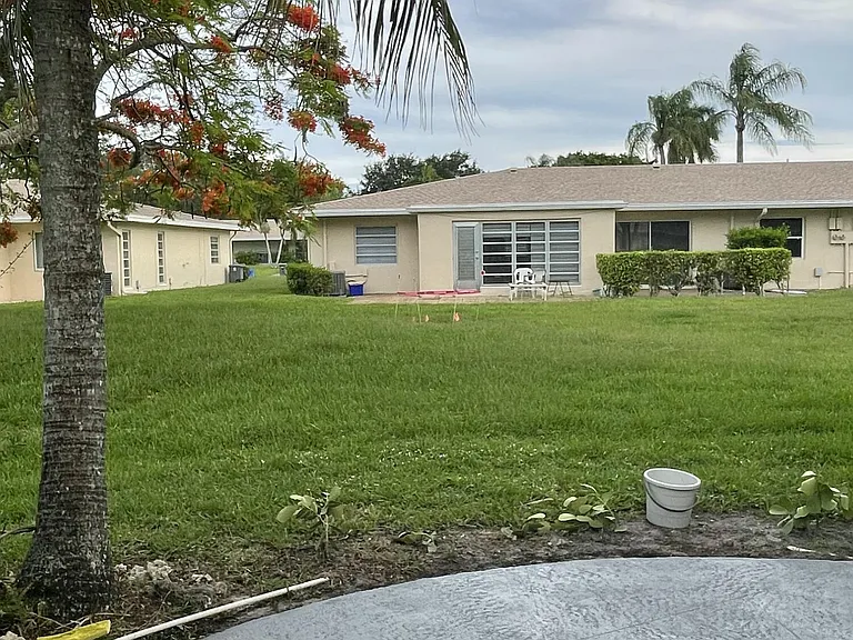8744 Bella Vista Dr — Photo 37