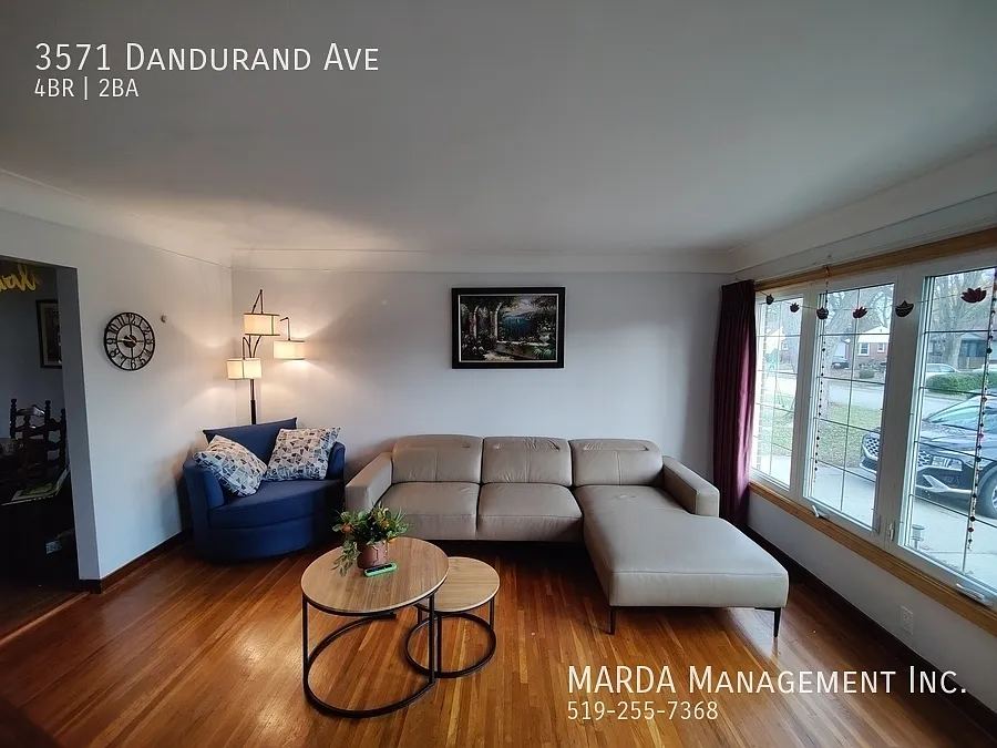 Charming 4 Bed/1.5 Baths Ingle Family Home South Windsor + Utilities — Photo 2