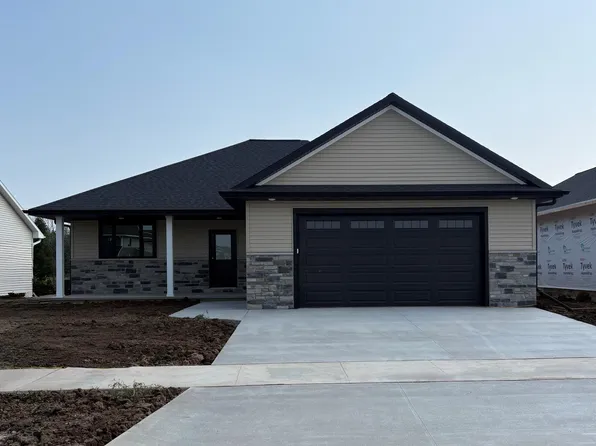 2211 E Golden Gate Dr, Appleton, WI 54913