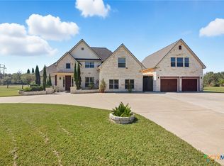 130 Post Oak Cir, Inez, TX 77968