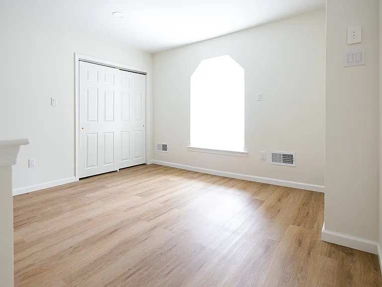 1521 Margaret Ct — Photo 30