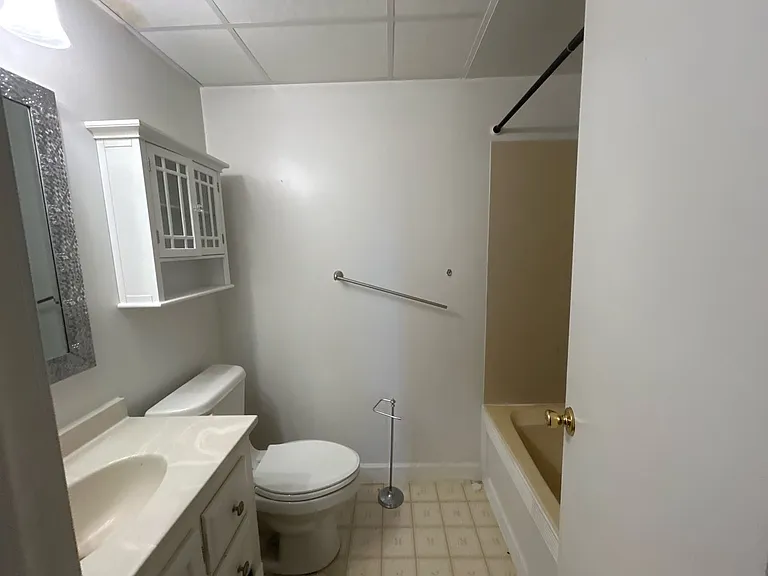 1239 Fairfax Ave — Photo 12