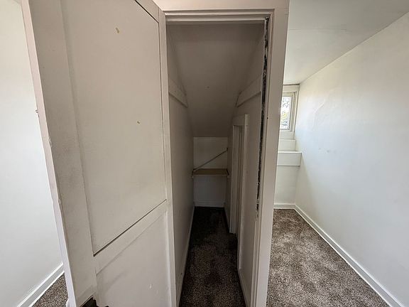 5th image of 611 Napoleon St #19840966F