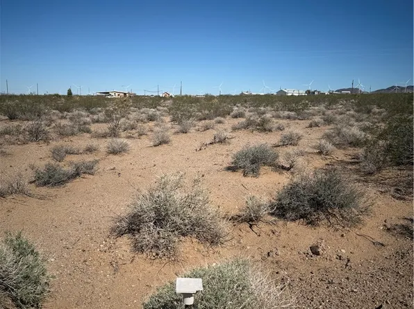 11465 W Rocking Horse Dr, White Hills, AZ 86445