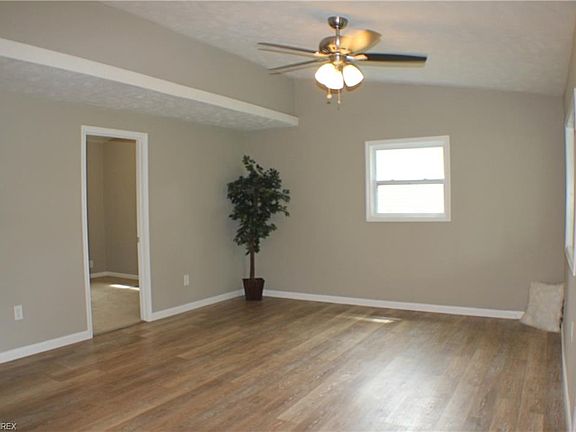 5th image of 12291 Eaton Blvd