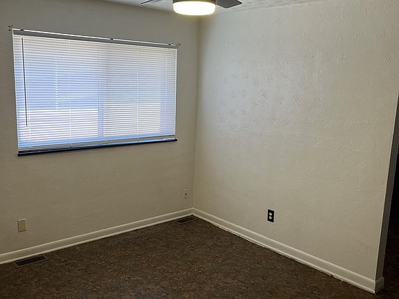 3rd image of 4113 Crest Dr APT B