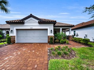 4674 Crestpoint Way, Palmetto, FL 34221