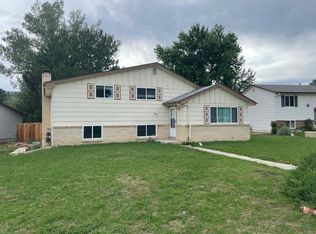 901 Ellston Ct, Colorado Springs, CO 80907