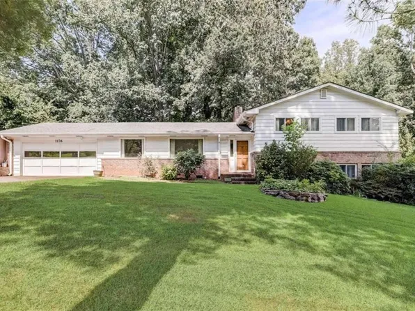 1176 S Enota Dr NE, Gainesville, GA 30501