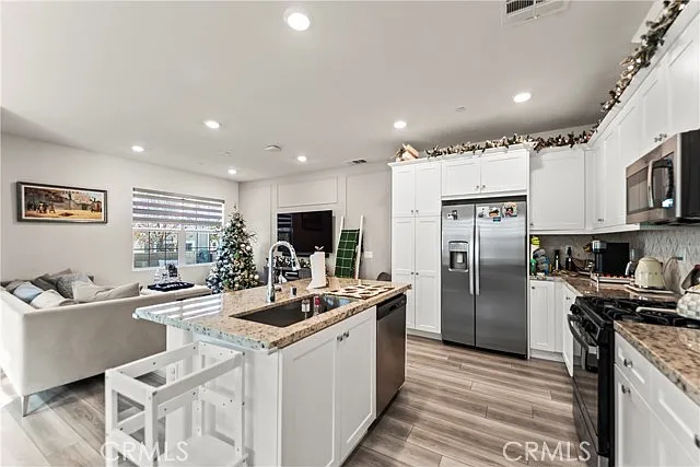 22719 Harmony Dr — Photo 6