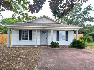 7592 Chablis Cir, Navarre, FL 32566