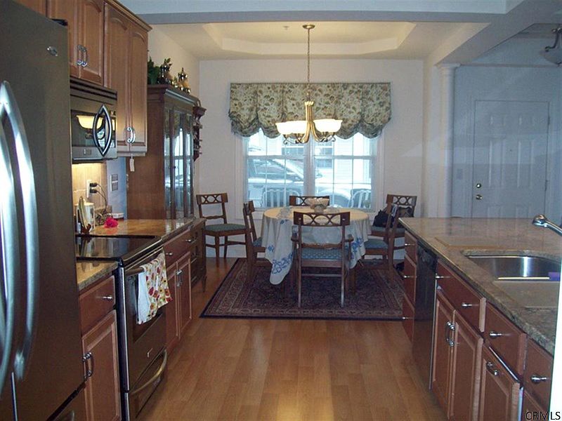 3rd image of 201 VLY POINTE Drive