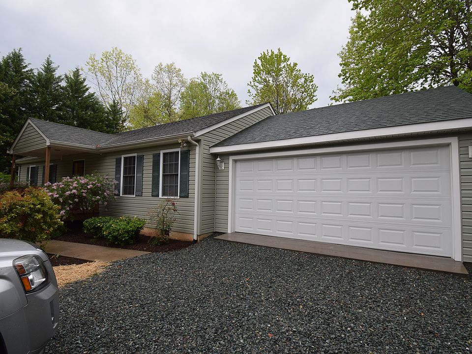 1st image of 37 Lafayette Dr