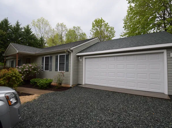 37 Lafayette Dr, Palmyra, VA 22963